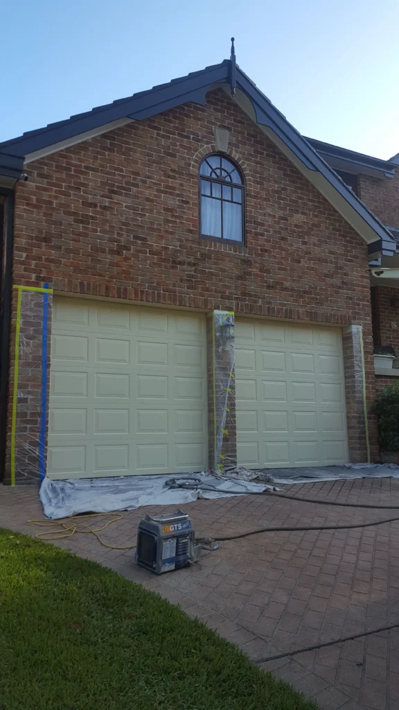 garage door spray painting 1 1